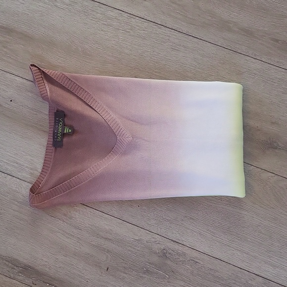 Charlotte Tarantola l Medium l ombre l quarter length l neon green - Picture 6 of 6